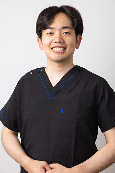 歯科医師：深澤 光太郎